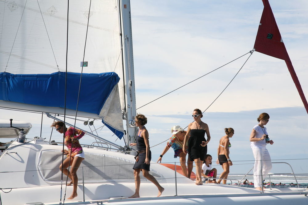 Hotel Tahiti Sail And Dive à Vaitape Extérieur photo